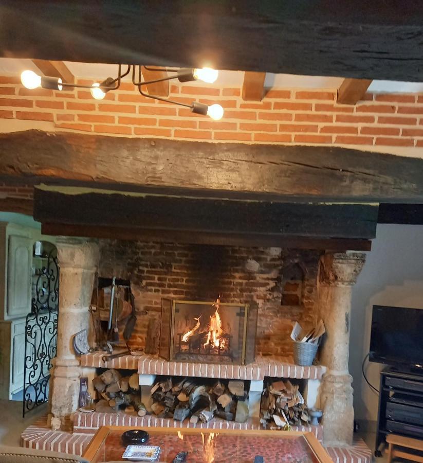 La Maison Aux Pivoines Theuville-aux-Maillots Kültér fotó